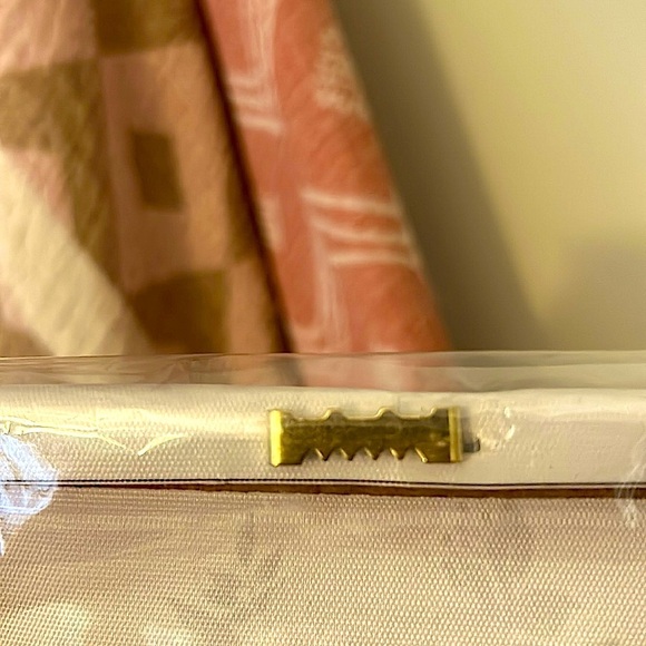 Canvas Art Fashion Floral Gold White Canvas 9 x 9 Small Space Solutions Dorm NEW - Picture 5 of 6